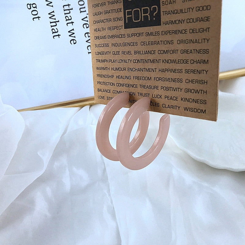 UJBOX Factory Wholesale Round Resin Earrings For Women Goddess Acetate Earrings Allergy Free Earrings Brincos E238